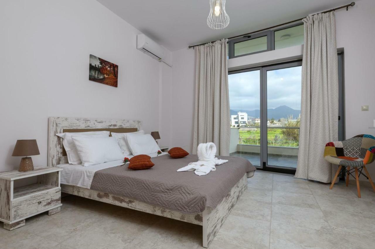 Coral Sea Apartment Kokkinos Pyrgos Zewnętrze zdjęcie